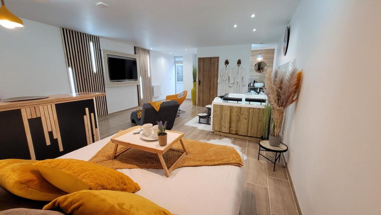 Cocon Privatif Bed & Breakfast Bassee